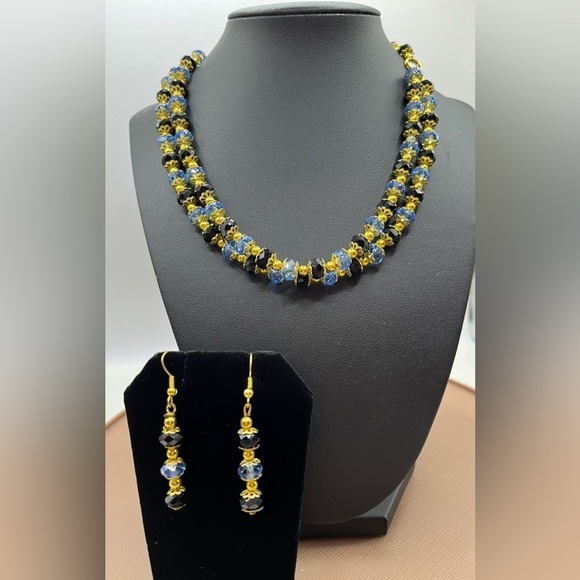 Necklace and Earrings Set Blue and Black Sparkling Beads Gold Tone Layered - Picture 3 of 14